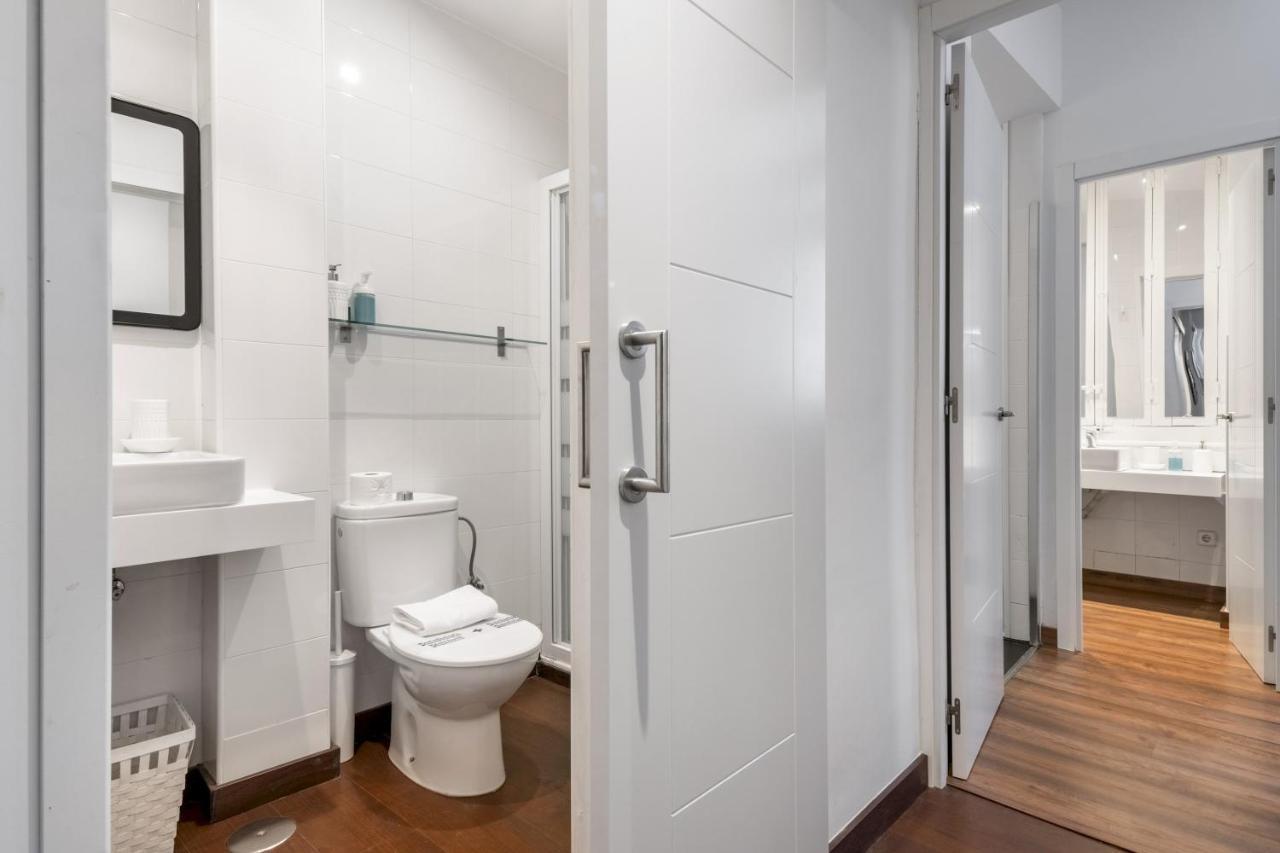2 Bedrooms 2 Bathrooms Furnished - Malasana - Bright Stylish - Mintystay マドリード エクステリア 写真
